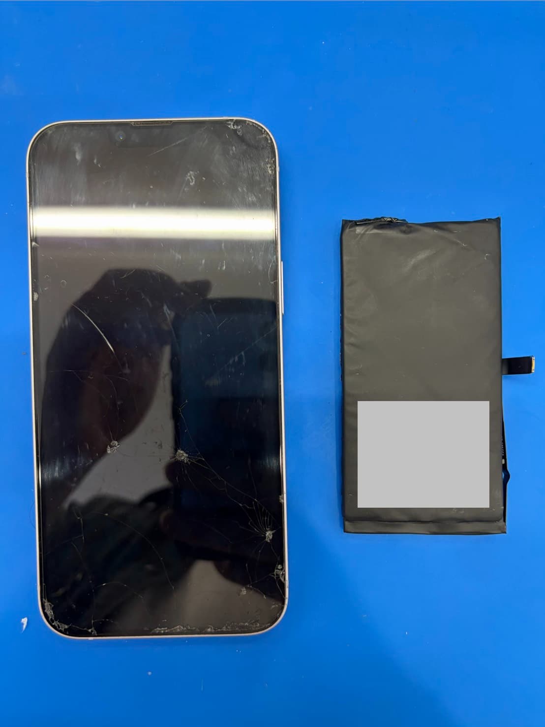 【iPhone 14 Plus】のバッテリー交換対応を承りました。-スマホ修理工房和光駅前店-